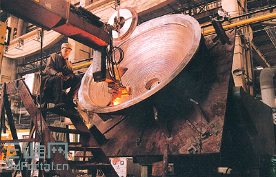 �����赶Ѻ��� Elbow Inter-wall Build-up Welding Machine6.gif