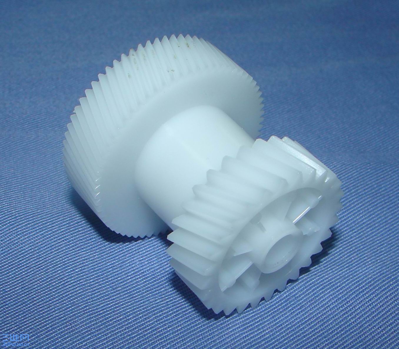 б�������